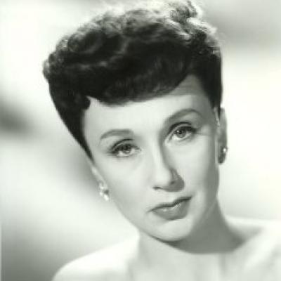 Photo of Googie Withers (1947)